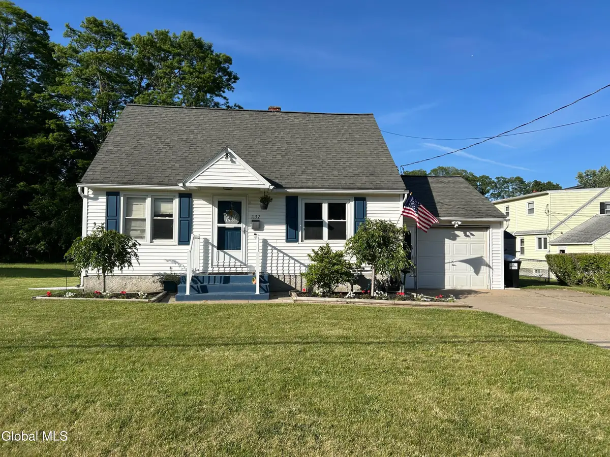 1157 Barber Drive, Rotterdam, NY 12303 - #1