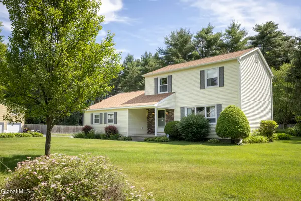11 Sweetbriar Lane, Queensbury, NY 12804
