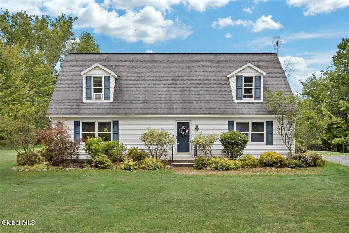 53 N Nassau Lane, Nassau, NY 12018 - #1