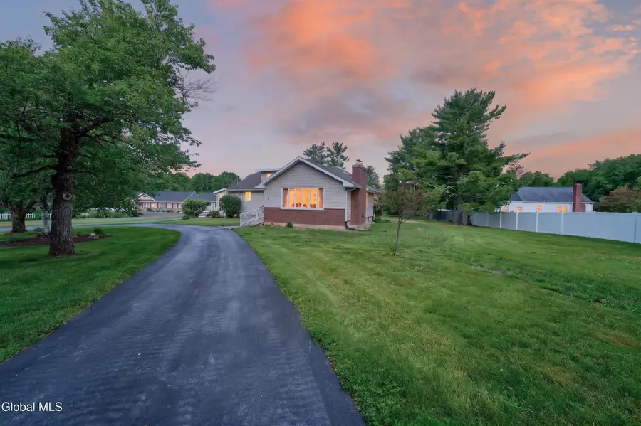 12 Glenwood Road, North Greenbush, NY 12180 - #3