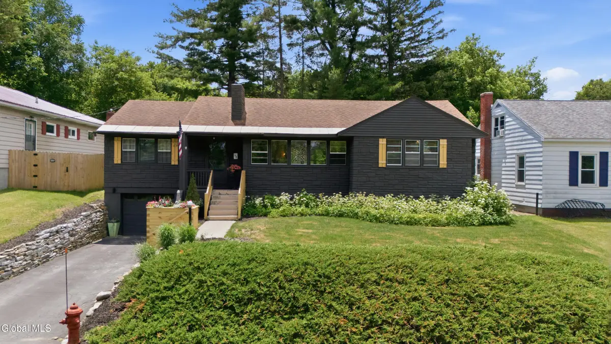 154 Montgomery Street, Canajoharie, NY 13317 - #1