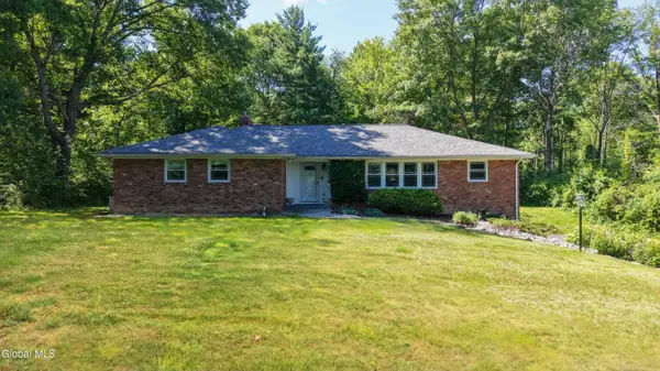 1 Linda Lane, Colonie, NY 12309