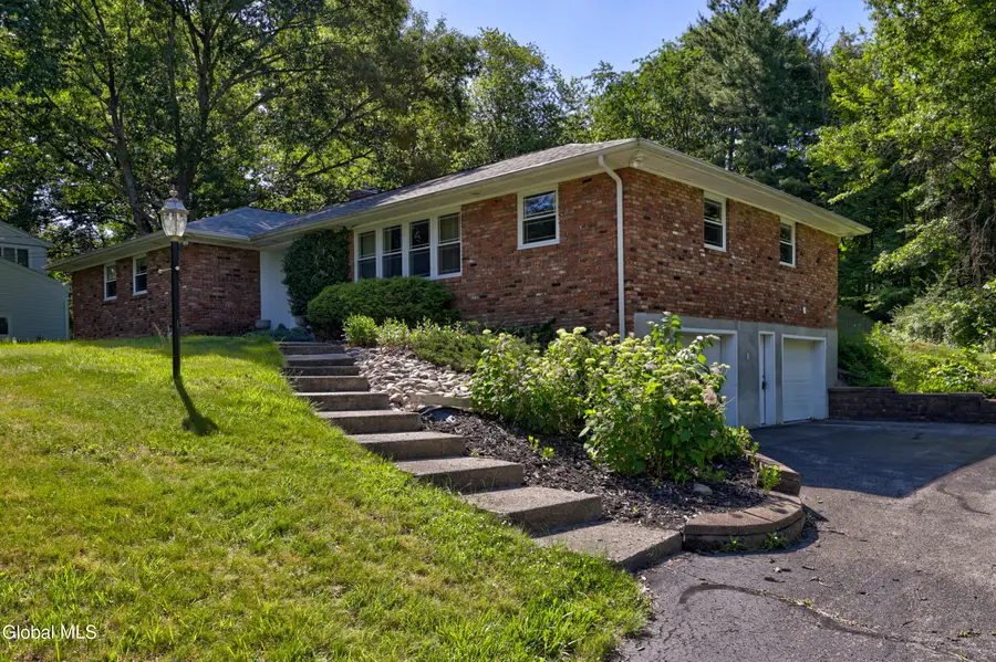 1 Linda Lane, Colonie, NY 12309 - #2