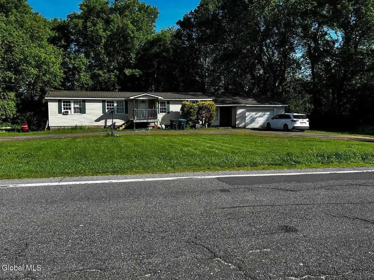 92 New York 37b, Massena, NY 13662 - #1