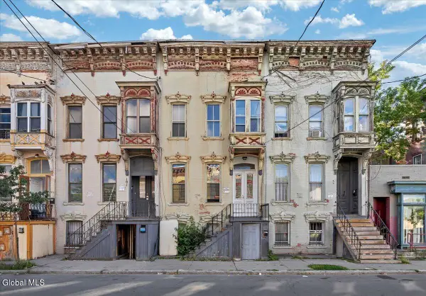 99 Lark Street, Albany, NY 12210