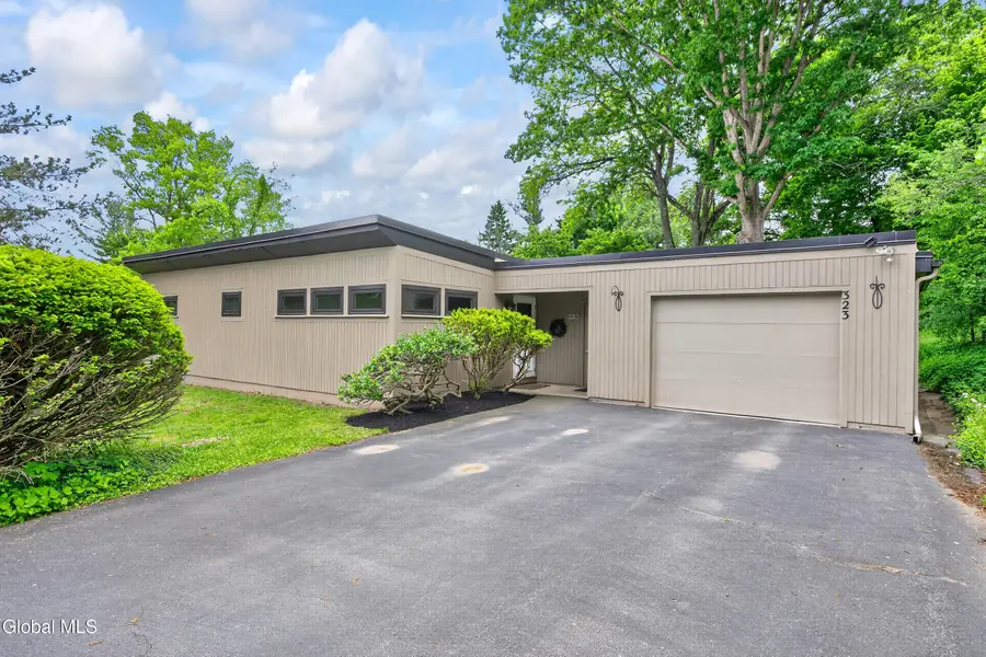 323 Oakridge Drive, Rotterdam, NY 12306 - #2