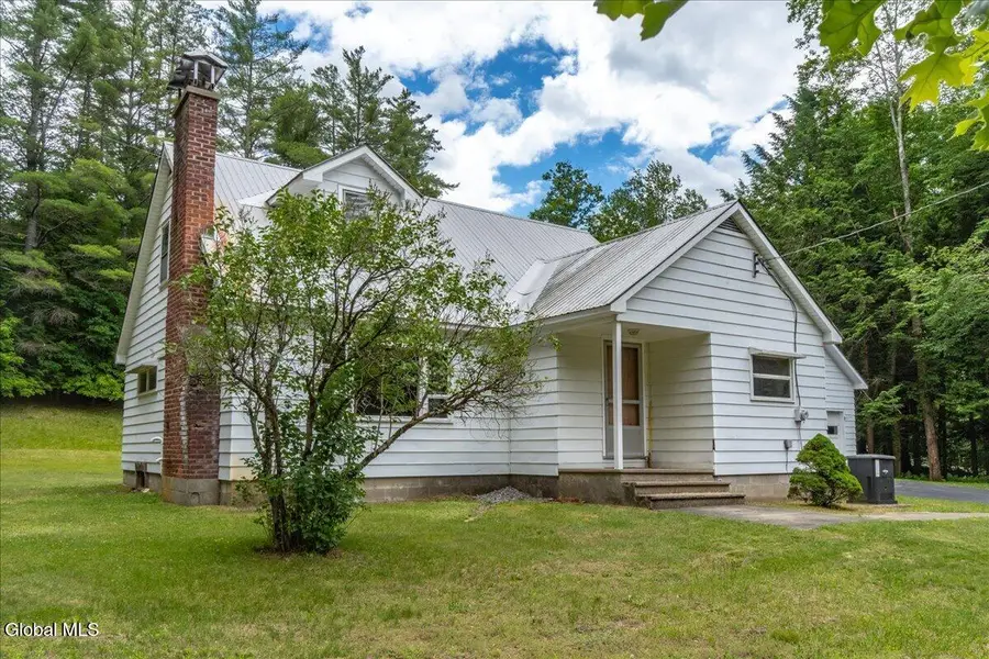 583 N Creek Road, Greenfield, NY 12833 - #3