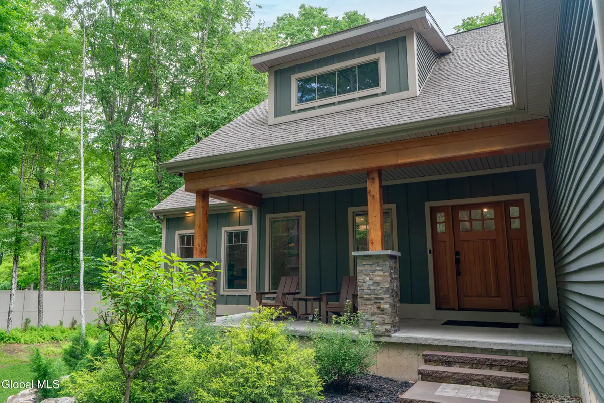 8 Caitlin Court, Saratoga Springs, NY 12866 - #1