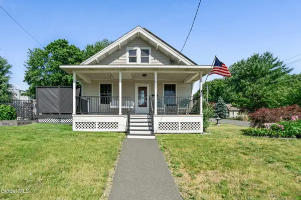 231 Summit Avenue, East Greenbush, NY 12144