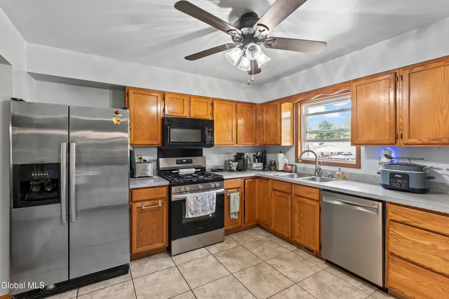 22 Altamont Avenue, Colonie, NY 12205 - #2