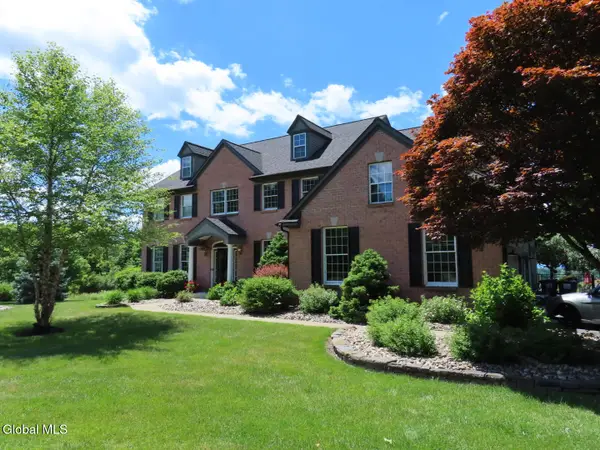 1 Tansy Court, North Greenbush, NY 12198