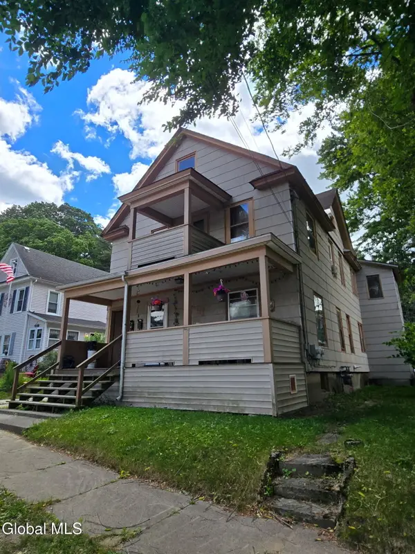 20 Vanwyck Street, Gloversville, NY 12078