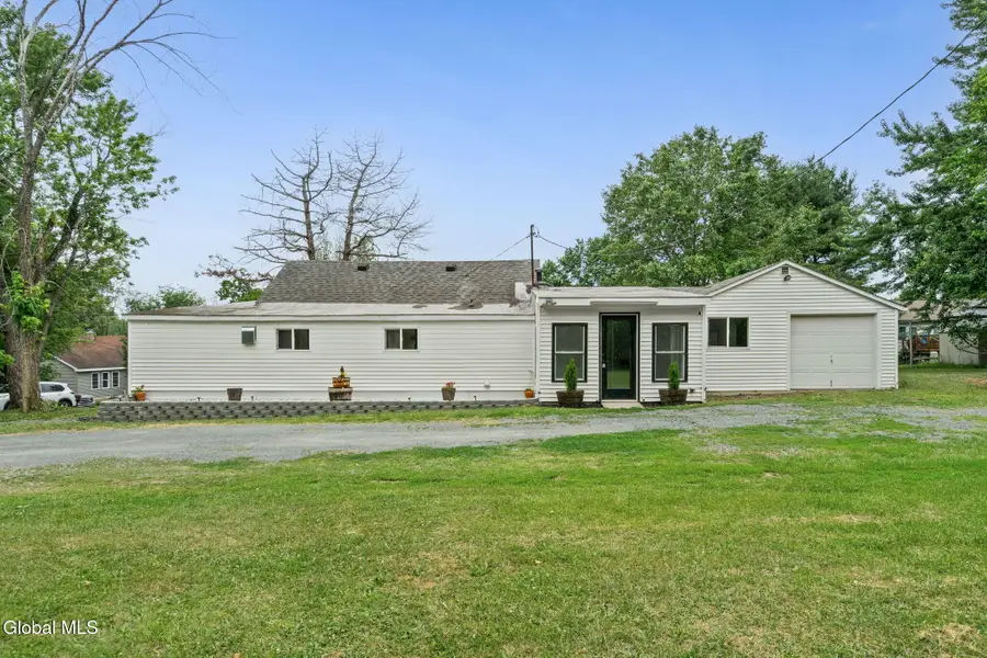 5 Wanzer Avenue, Hampton Manor, NY 12144 - #3