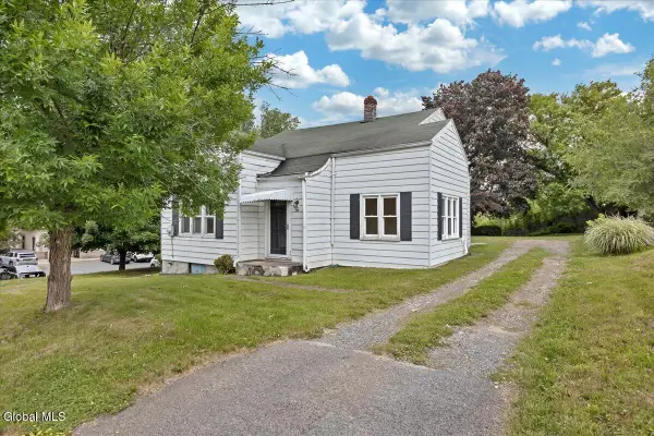 140 Everett Road, Colonie, NY 12205