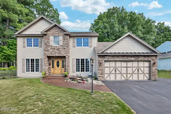 70 Longwood Drive, Clifton Park, NY 12065