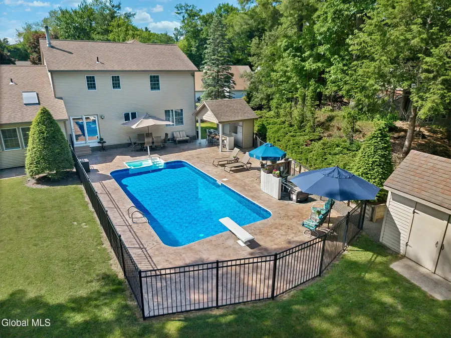70 Longwood Drive, Clifton Park, NY 12065 - #2