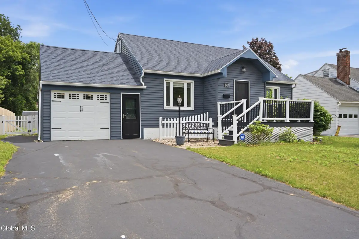 1022 Riggi Avenue, Rotterdam, NY 12303 - #1