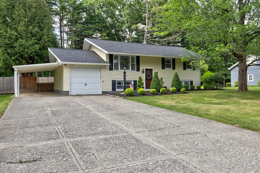 21 Quevic Drive, Saratoga Springs, NY 12866 - #2
