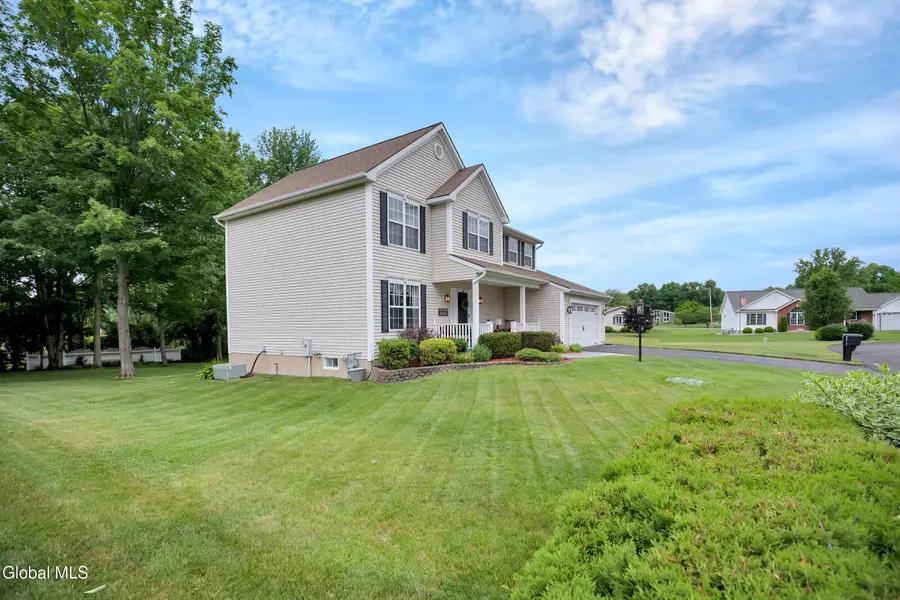 16 Tamara Court, East Greenbush, NY 12061 - #3
