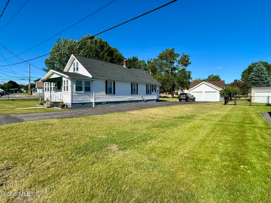 3202 Delmar Avenue, Rotterdam, NY 12306 - #2