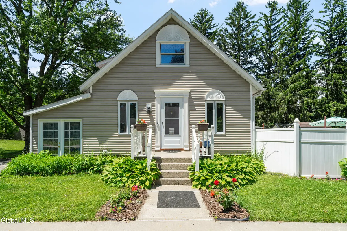 146 Haigh Road, Glenville, NY 12302 - #1
