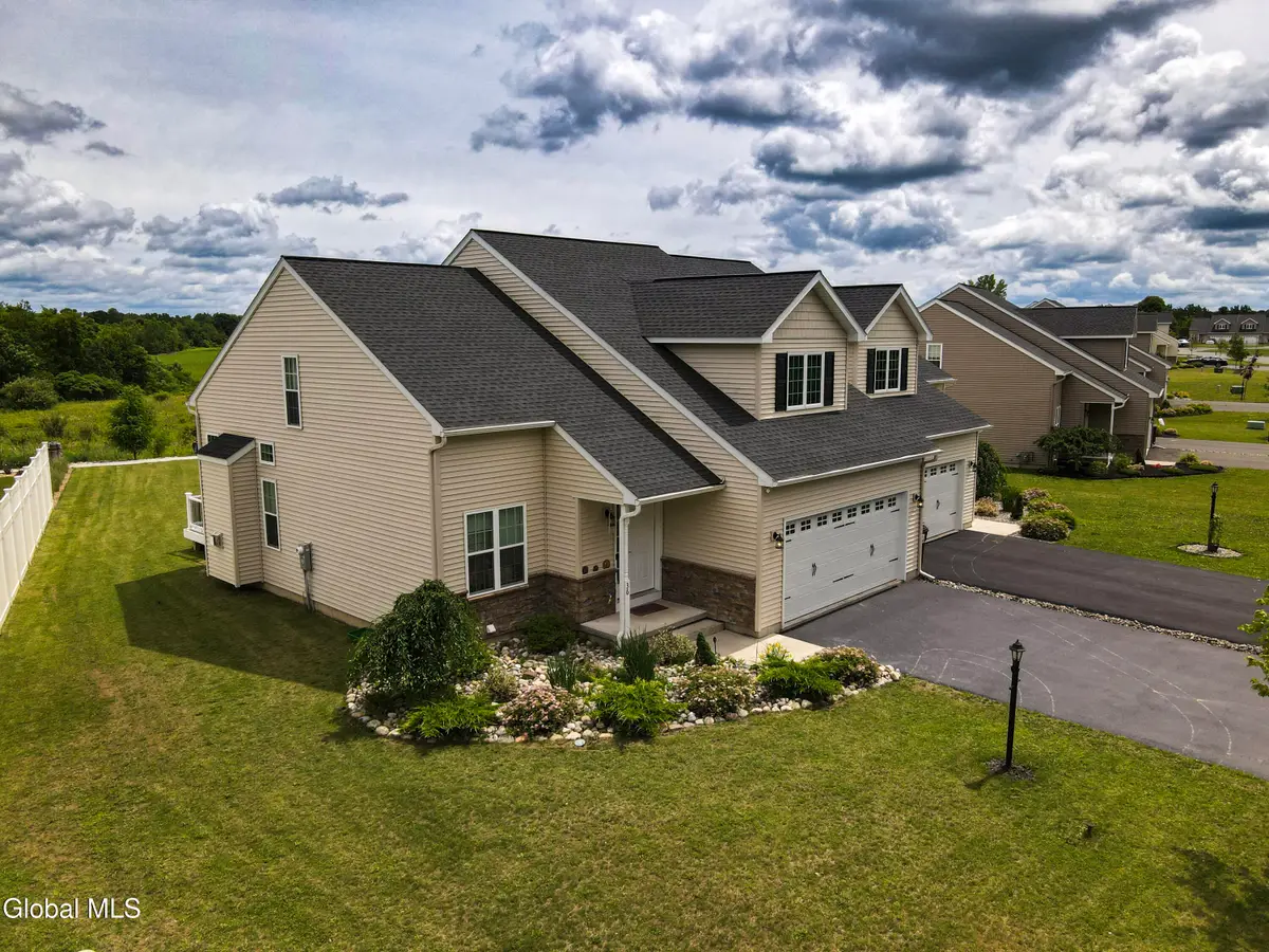36 Chip Shot Way, Halfmoon, NY 12118 - #1