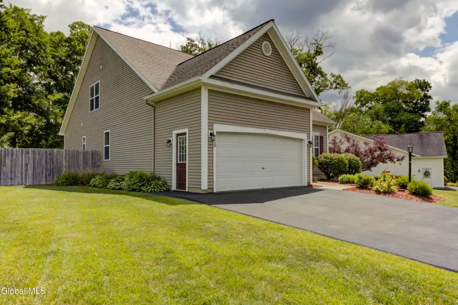 41 Glenview Drive, Scotia, NY 12302 - #3