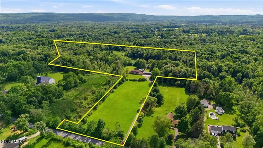 2094 Maple Avenue, Charlton, NY 12019 - #2