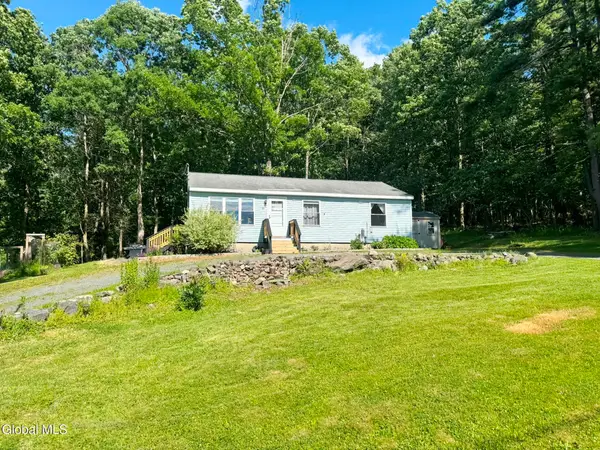 26 Knobhill Road, Sand Lake, NY 12018