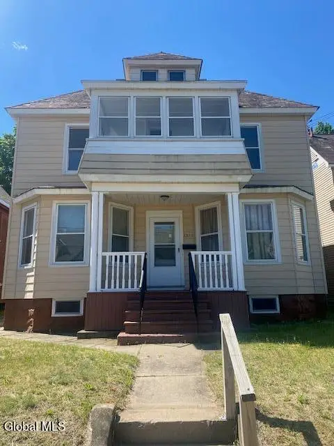 1209 3rd Avenue, Schenectady, NY 12303