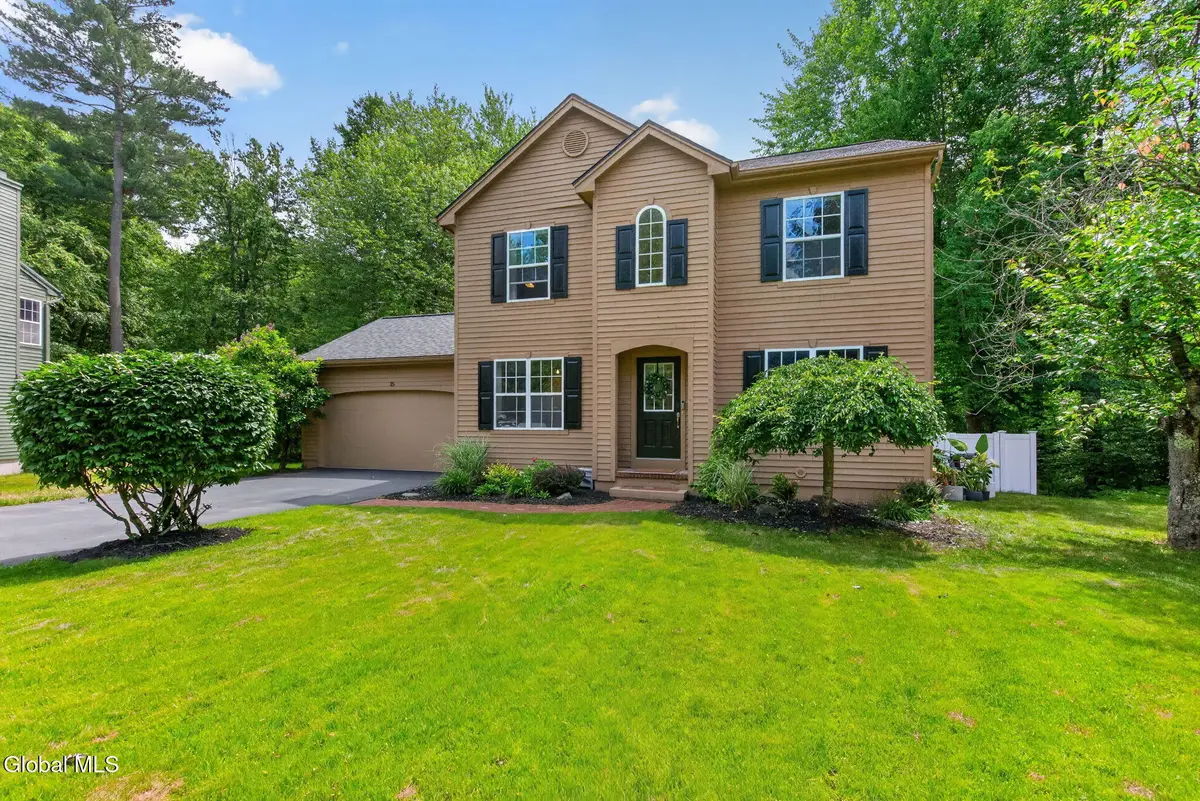 35 Commons Boulevard, Halfmoon, NY 12065 - #1