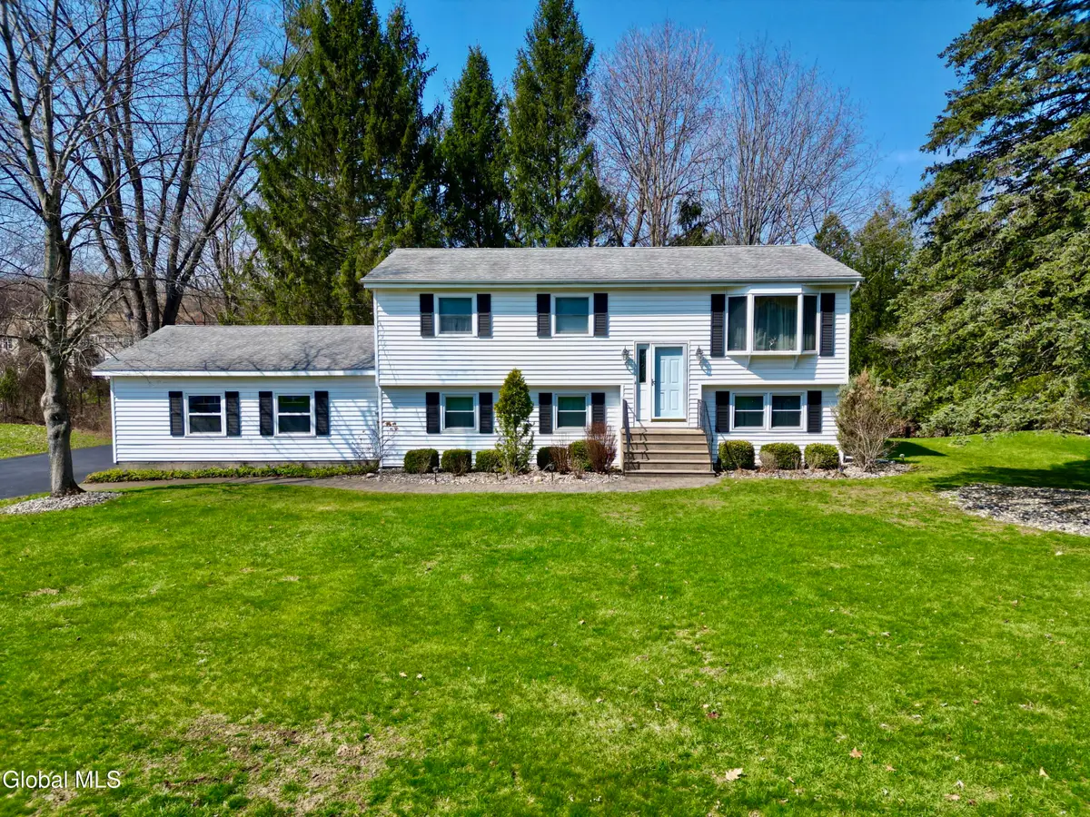 48 Grissom Drive, Clifton Park, NY 12065 - #1