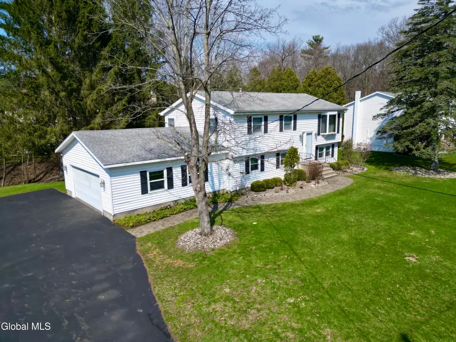 48 Grissom Drive, Clifton Park, NY 12065 - #2