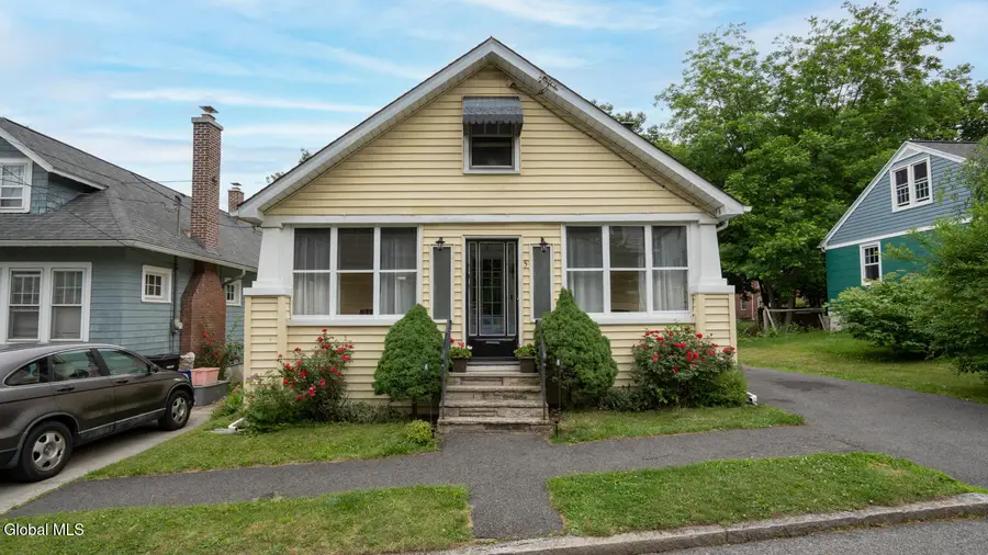 5 Sampson Avenue, Troy, NY 12180 - #2