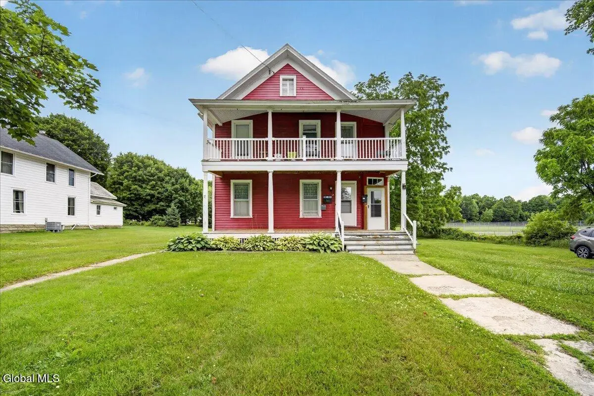 28 Woodlawn Avenue, Greenwich, NY 12834 - #1