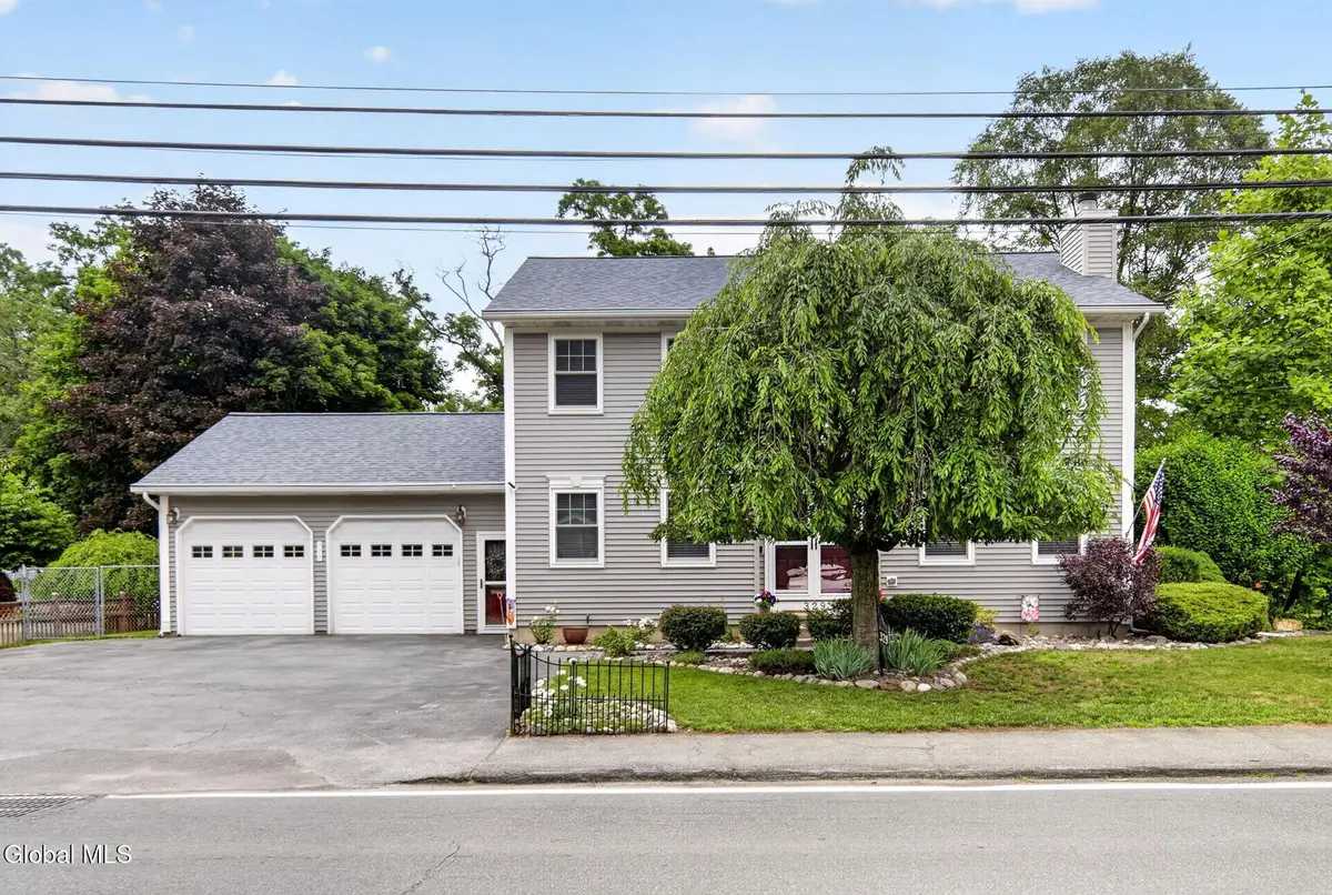 329 E Campbell Road, Rotterdam, NY 12303 - #1