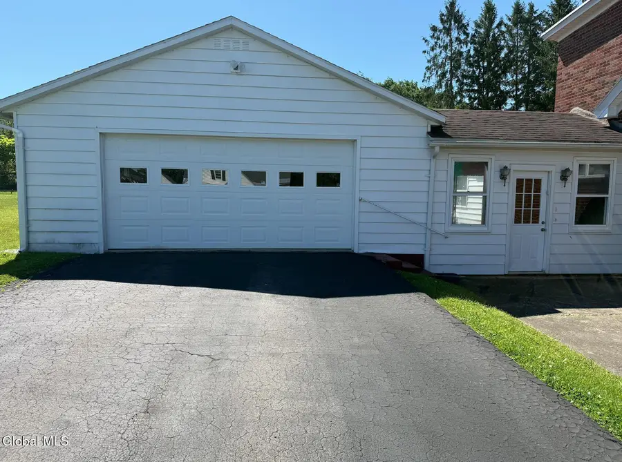30 Mason Avenue, Amsterdam, NY 12010 - #3