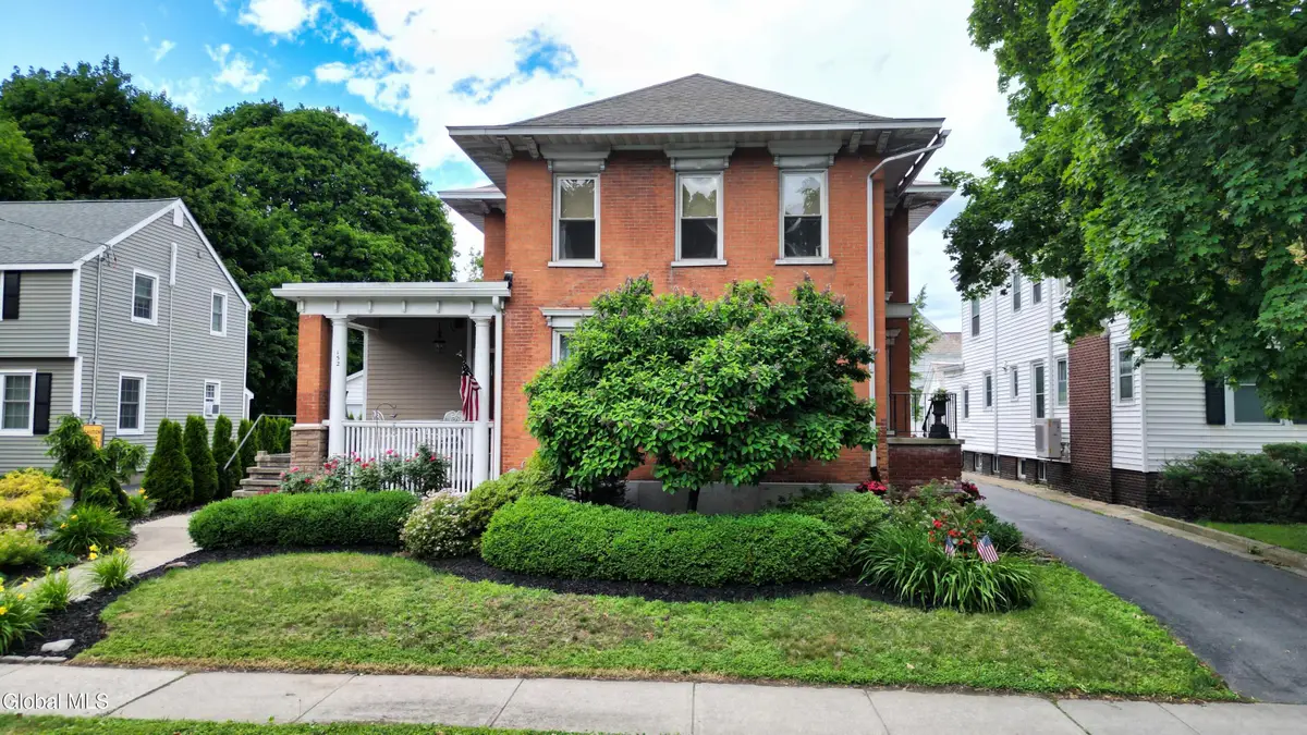 152 Warren Street, Glens Falls, NY 12801 - #1