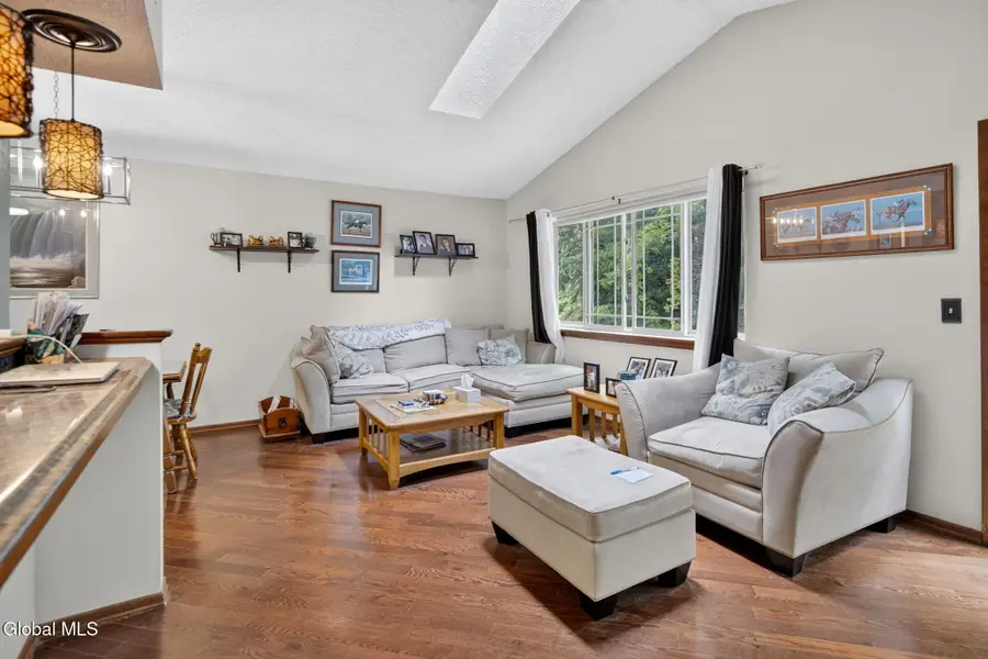 202 Burgoyne Drive #202, Halfmoon, NY 12065 - #3