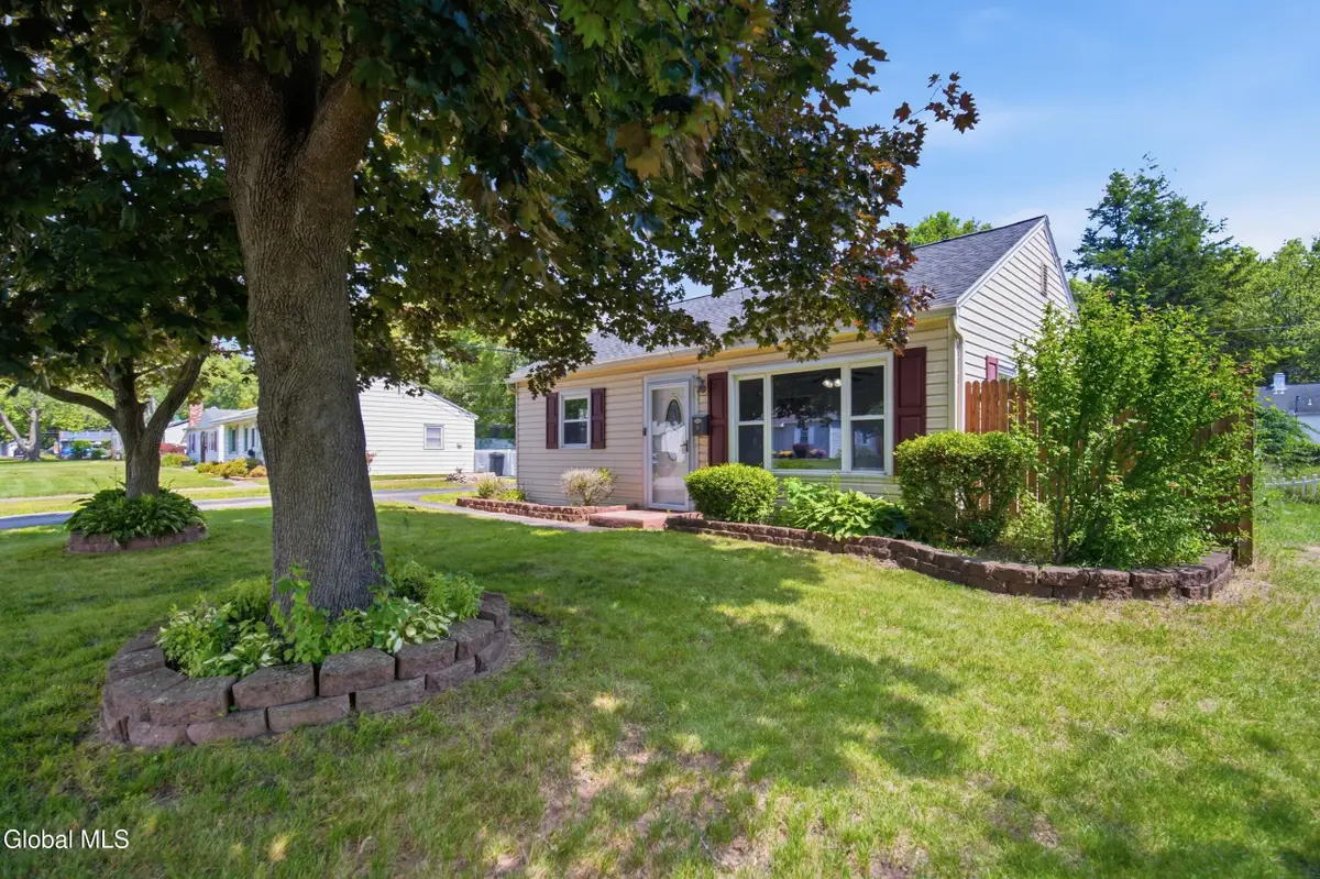 9 Mayhall Street, Colonie, NY 12205 - #1