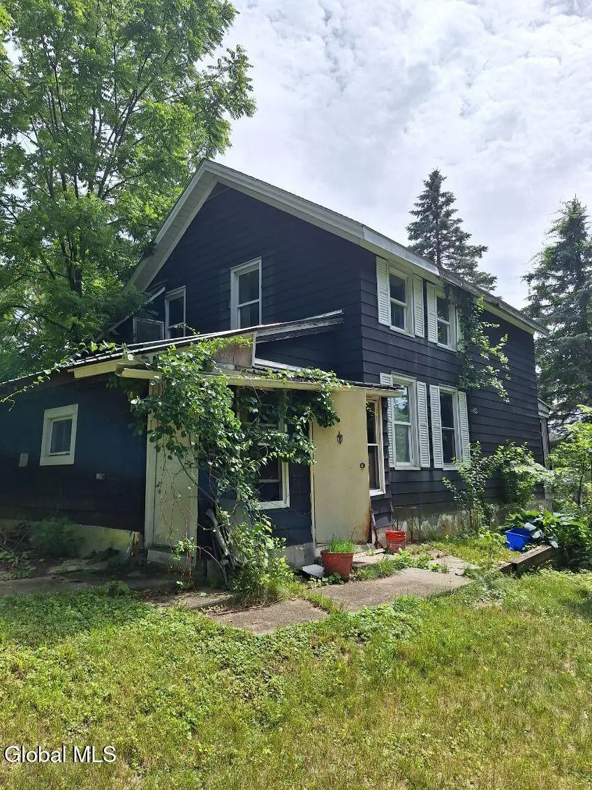3 Billings Avenue, Troy, NY 12180 - #2