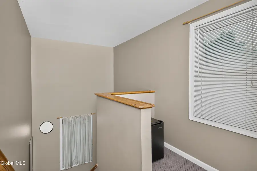 1200 Hillside Avenue #APT 702, Niskayuna, NY 12309 - #3