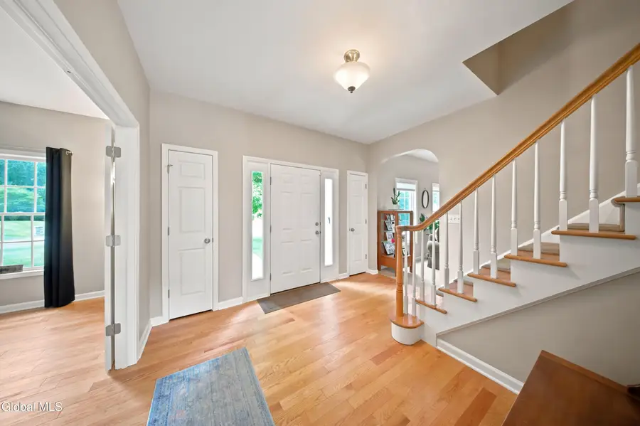 12 Bridget Circle, Colonie, NY 12047 - #2