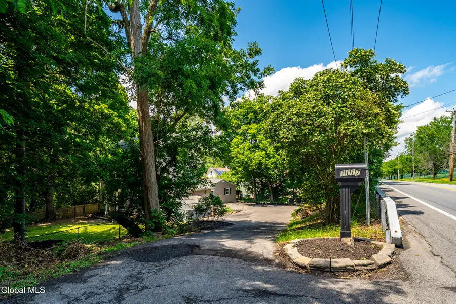 1117 Balltown Road, Niskayuna, NY 12309 - #3