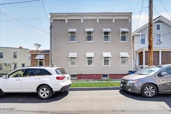 24 Chestnut Street, Cohoes, NY 12047