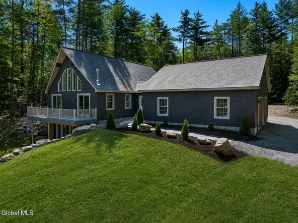 106 Mountain Path, Johnsburg, NY 12853