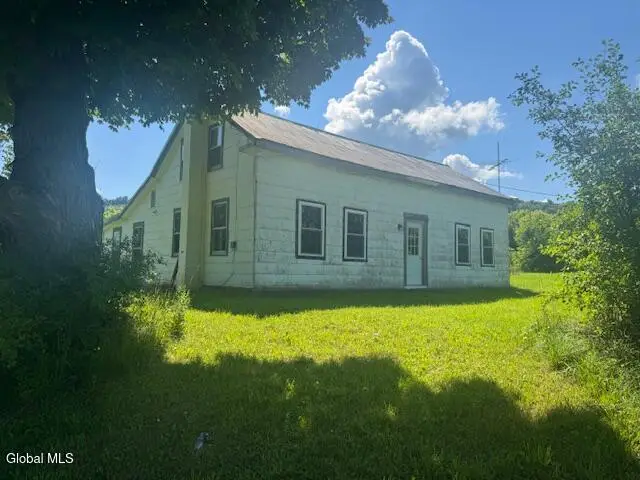 25 William Cipperly Road, Hoosick, NY 12090 - #3