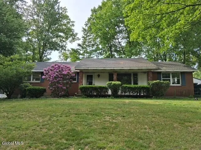 11 Matthew Drive, Schaghticoke, NY 12154 - #2