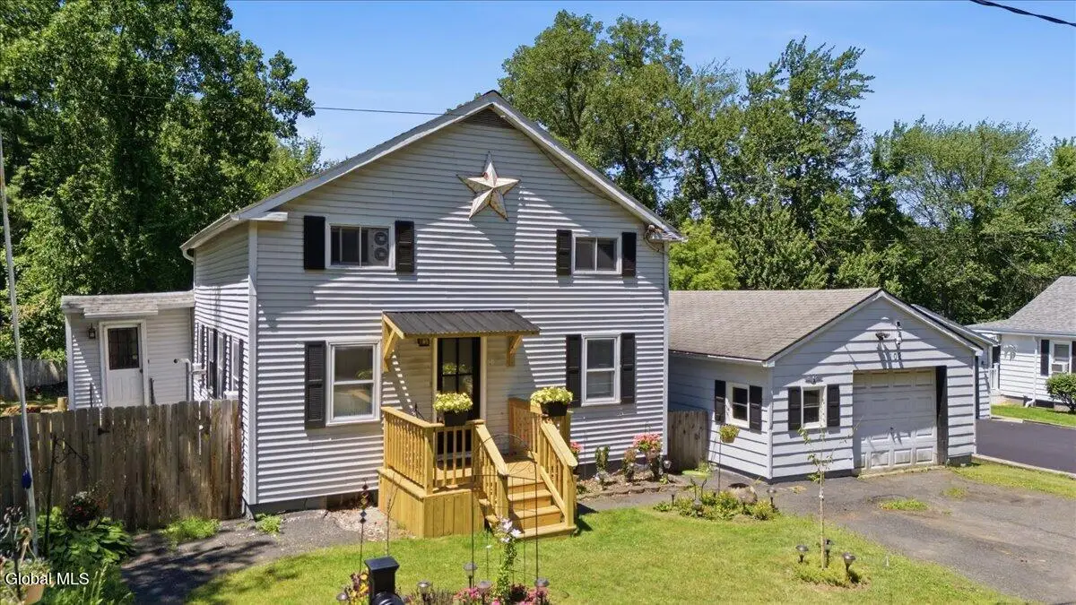102 Stone Quarry Road, Halfmoon, NY 12065 - #1