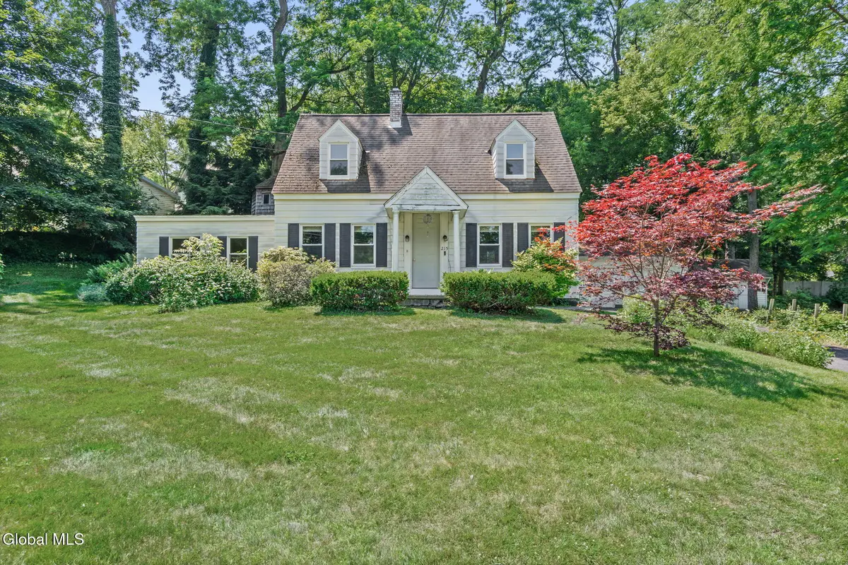 215 Washington Avenue, Scotia, NY 12302 - #1
